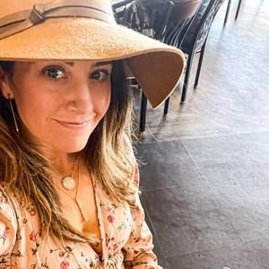 Meet your Posher, Marcy